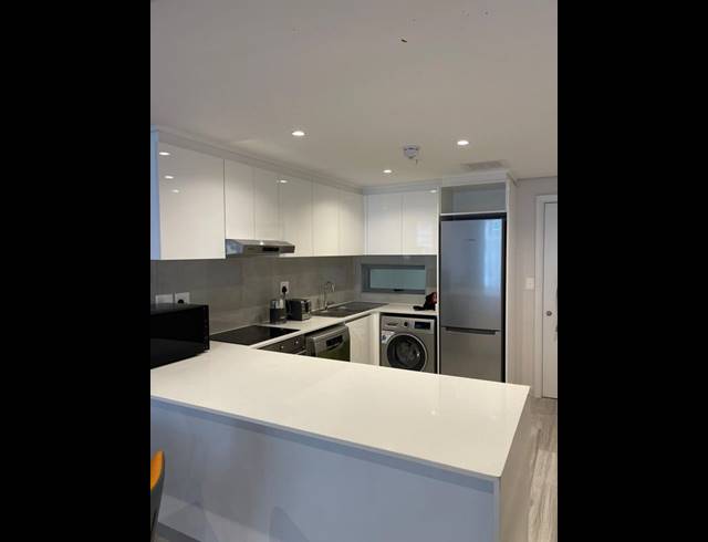 1 BEDROOM PROPERTY TO RENT IN UMHLANGA ROCKS